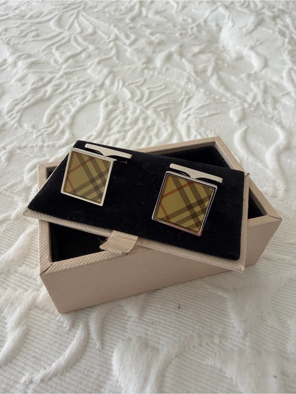 Authentic Burberry Enamel Nova Check Square Cufflinks Silver Tone with Box